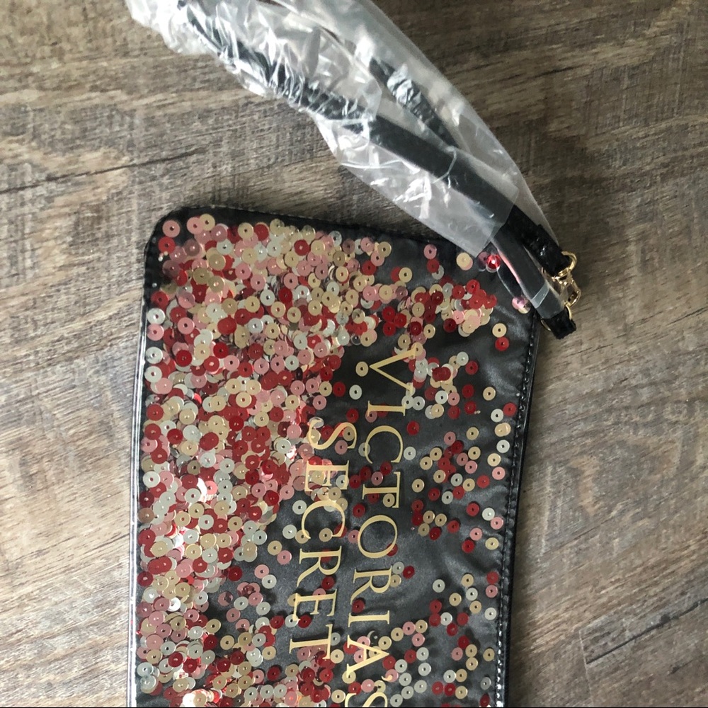 VS WRISTLET
